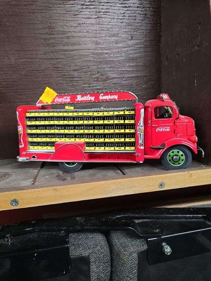 Die Cast Coke Semi Truck image