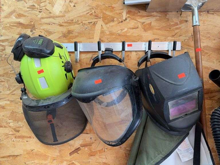 Welding hood, protective face mask image