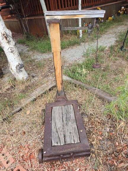 Antique Howe Scale No. 8 image