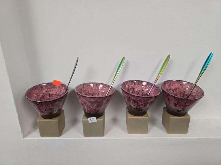 4 Piece Desert Bowls w/ Stone Base and Spoons image