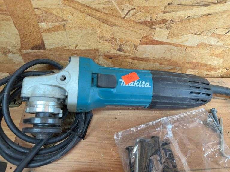 Makita angle grinder image