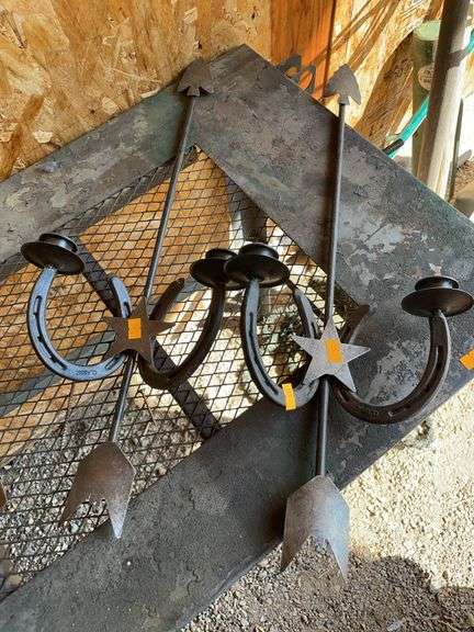 Set of horseshoe candleholders image