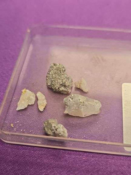Gold Nugget Specimens on Quartz 3.04 Grams Total Weight image