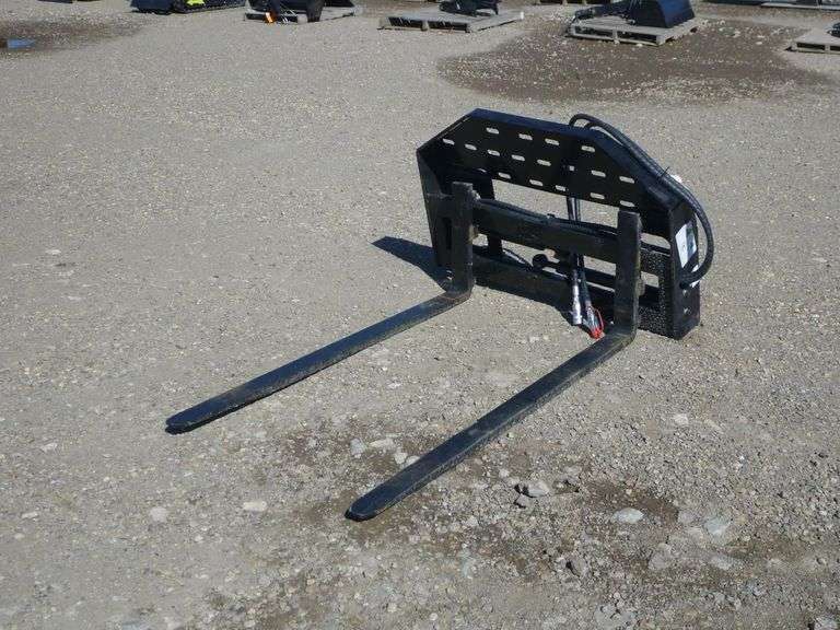 New GIYI Skid Steer Hydraulic Side Shift Forks, Model: GY-SF60 image
