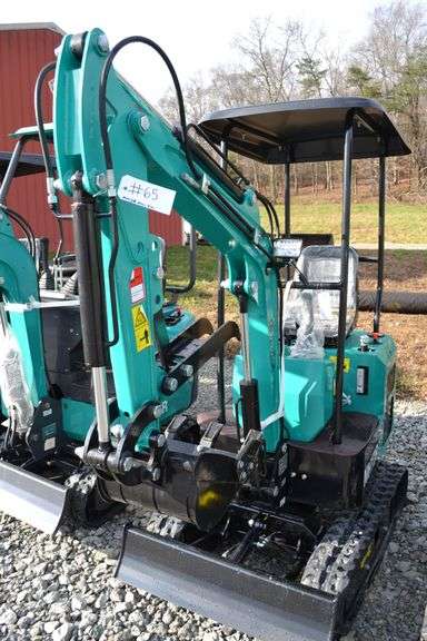 MH12R Mini Excavator image