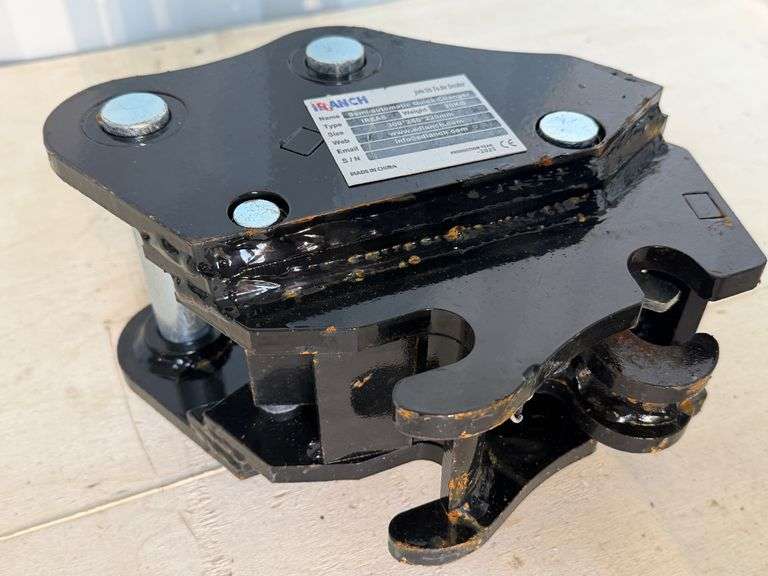 Quick-Attach Coupler for Mini Excavator image