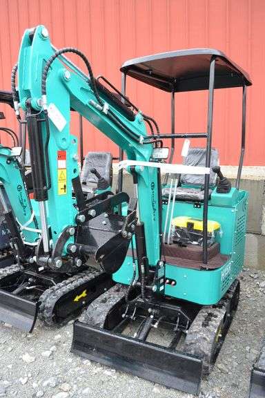 H15R Mini Excavator image