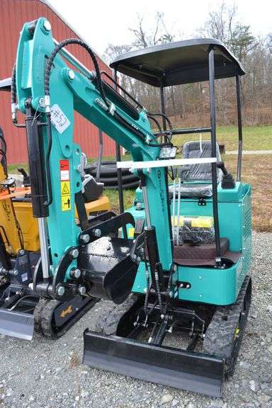 H15R Mini Excavator image