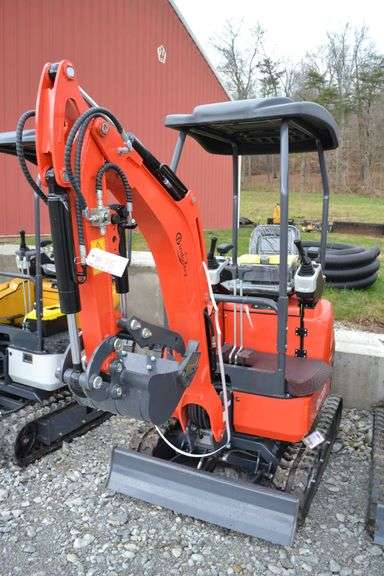 QK20R Mini Excavator image