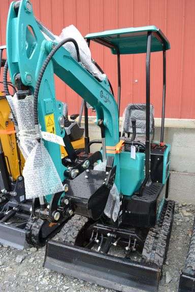 QH12R Mini Excavator image