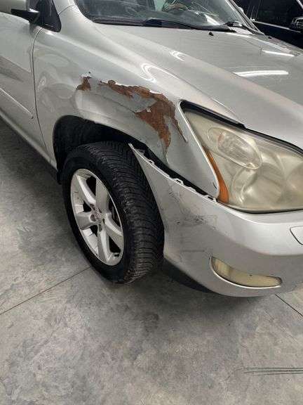 2004  Lexus  RX330 2004 Lexus RX 330 SUV - High Mileage