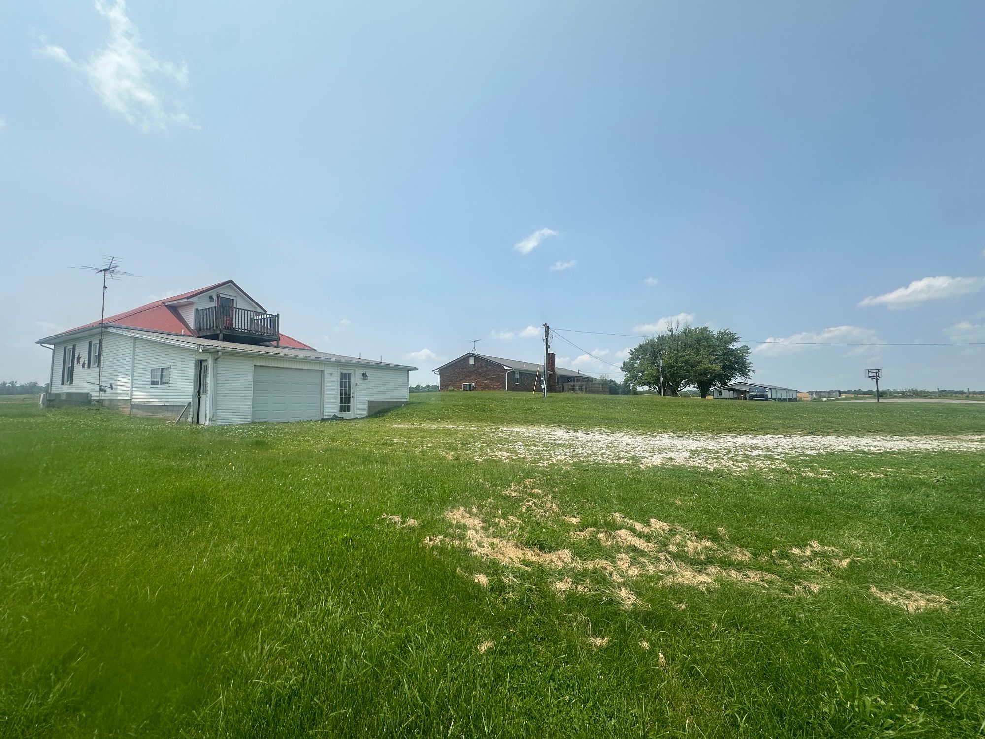 Lot image 105