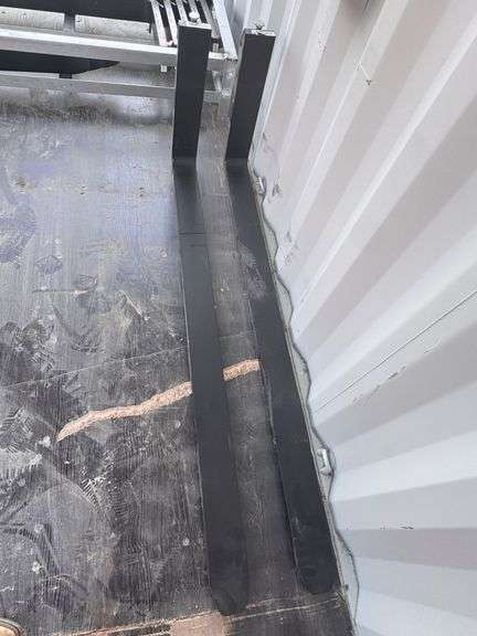 Forklift fork