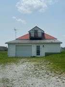 11324 Rineyville Road • Vine Grove, KY TWO HOMES • FINISHED METAL BUILDING (BARNDOMINIUM) • 70'x40' BARN • 9± ACRES