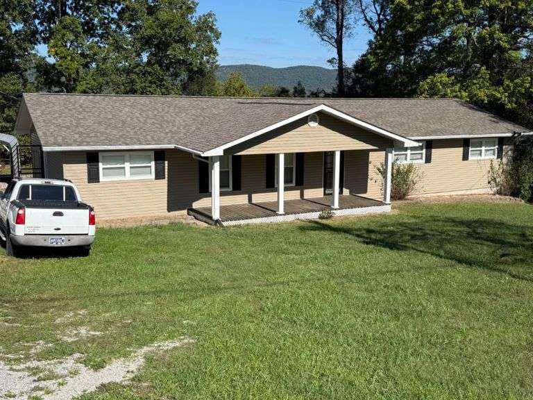 844 Mt. Paron Rd. Jacksboro, TN. image