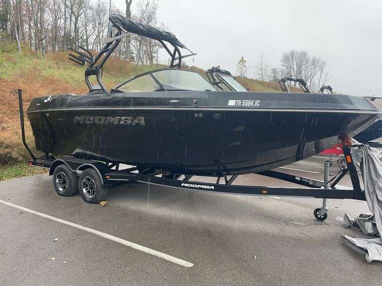 2023 Moomba Max image