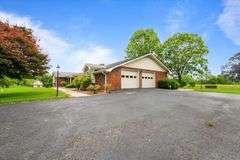 186 Shetland Rd., La Follette, TN.