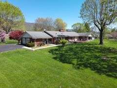 186 Shetland Rd., La Follette, TN.
