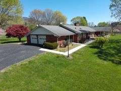 186 Shetland Rd., La Follette, TN.