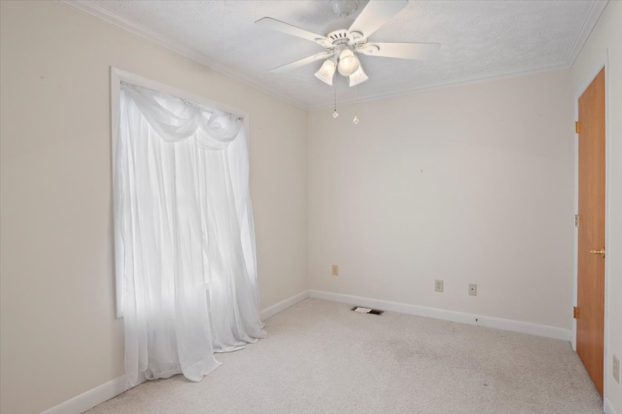Lot image 72