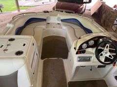2012 Hurricane Sundeck Sport Boat