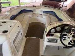 2012 Hurricane Sundeck Sport Boat