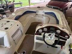 2012 Hurricane Sundeck Sport Boat