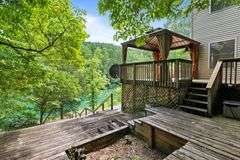 164 Rainbow Circle, LaFollette, TN.