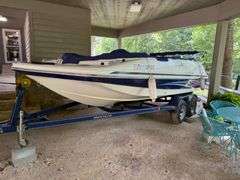2012 Hurricane Sundeck Sport Boat