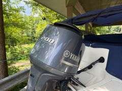 2012 Hurricane Sundeck Sport Boat