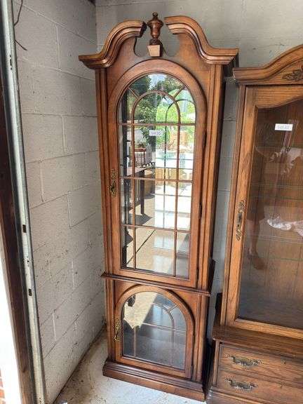 Curio cabinet