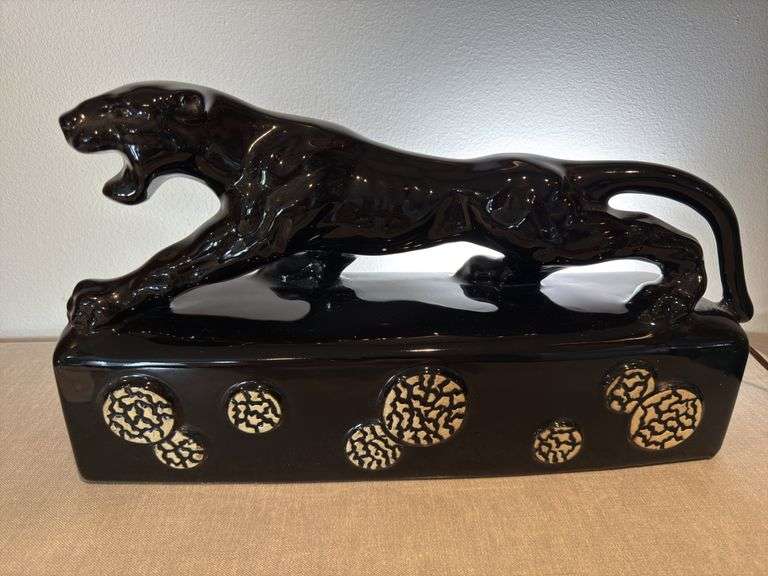 MCM black panther TV lamp
