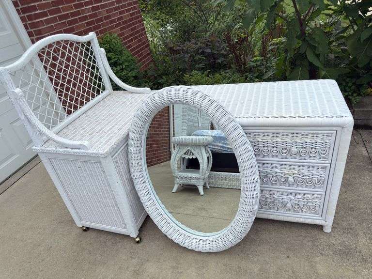 Rattan dresser, mirror and stand