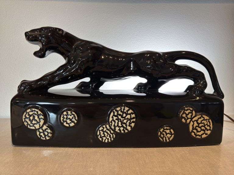 MCM black panther TV lamp