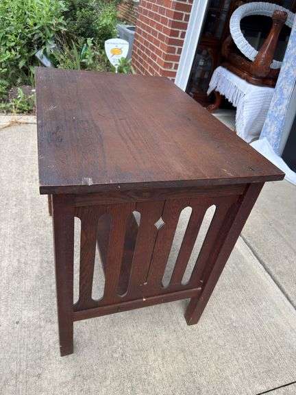 Oak table