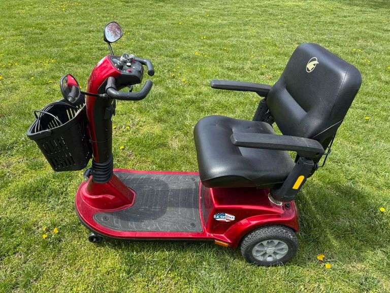 Golden brand Compation scooter with good battery and charger. 400 pound weight limit, 19 mph, 5 mile range. Runs great!