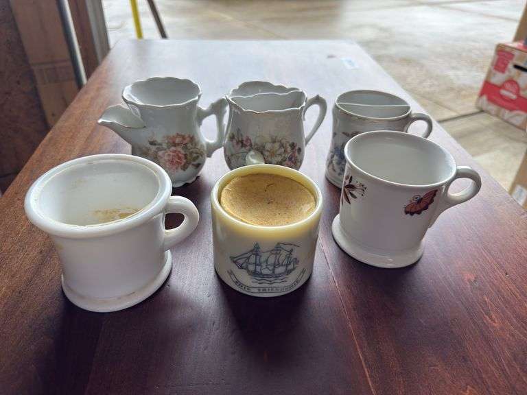 Shaving collectibles as shown
