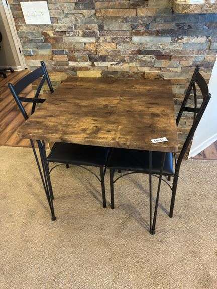 Bistro table with 2 chairs 29”x29”x29”