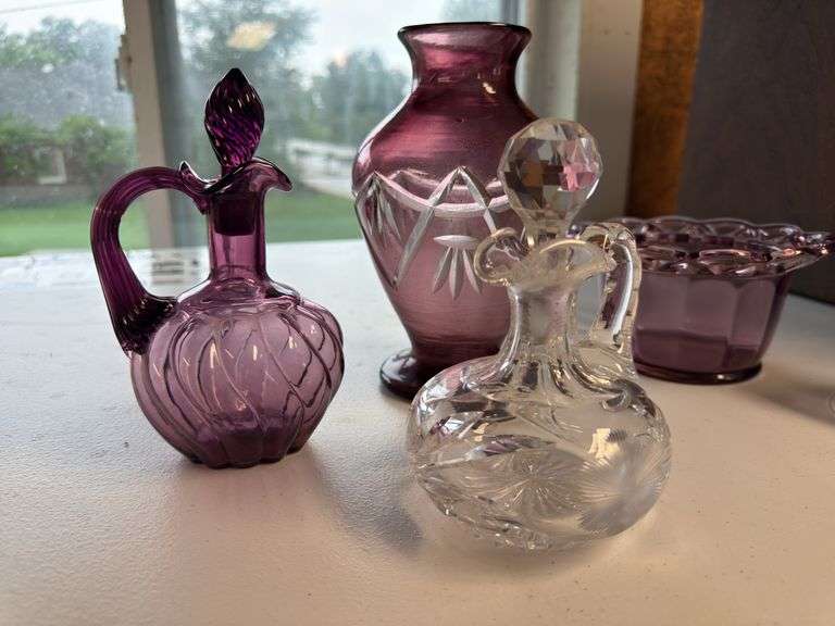 Glassware as shown