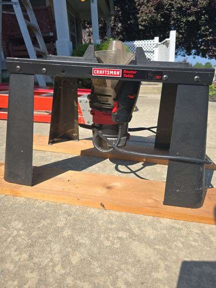 Craftsman router table