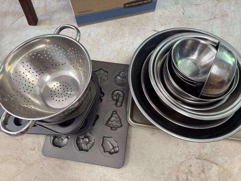 Lot of baking and cooking items
