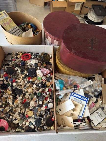 Large amount of buttons and nesting boxes