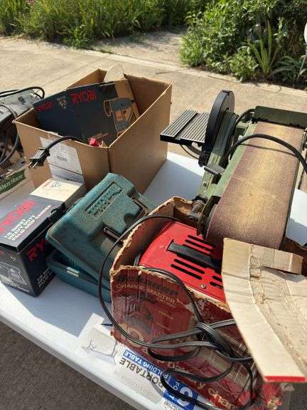 Lots of tools as shown