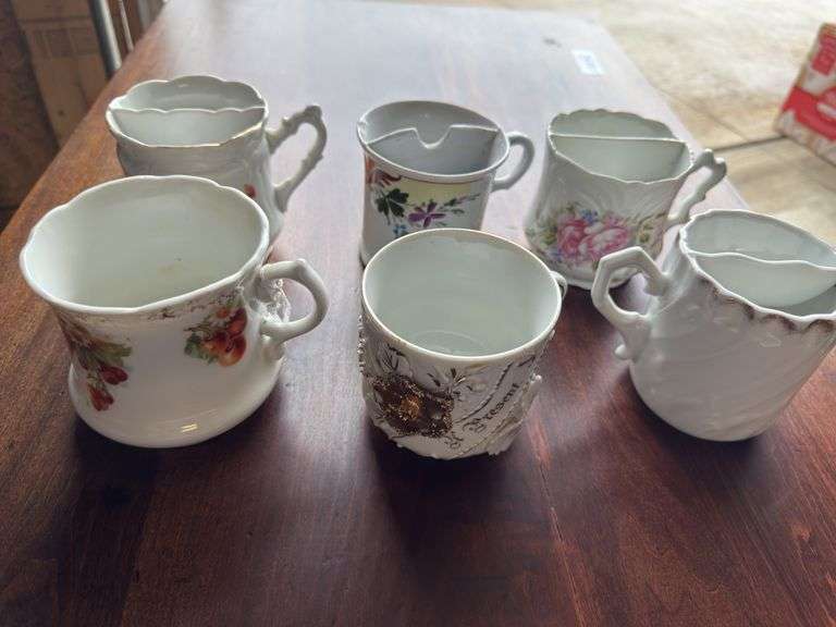 Shaving collectibles as shown