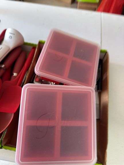 Kitchenware and flatware