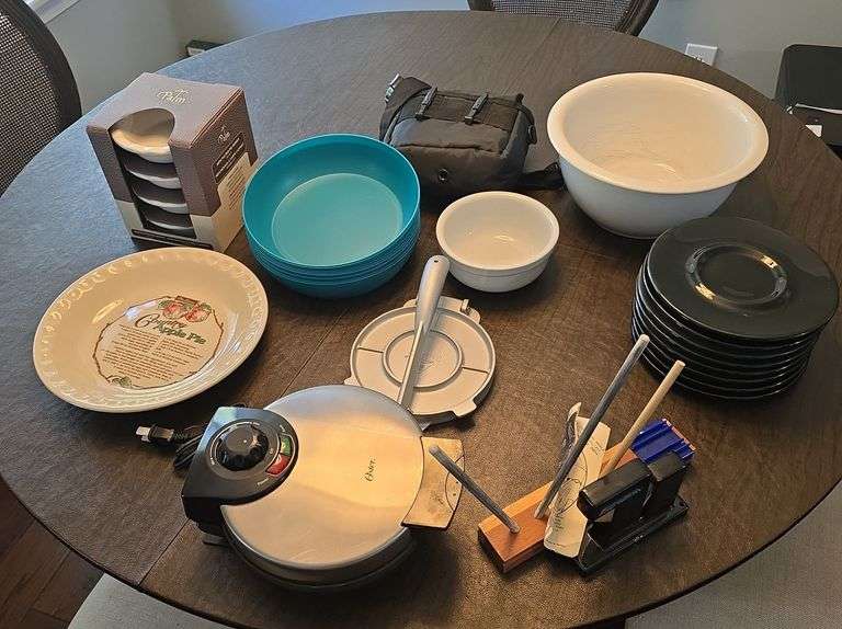 Lot of Kitchenware