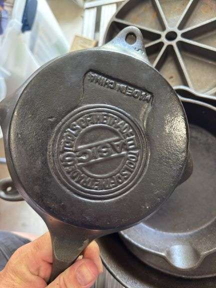 Cast iron skillets as shown