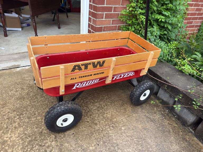 Radio flyer wagon