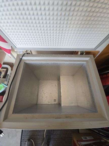 5.0 cu ft capacity chest freezer