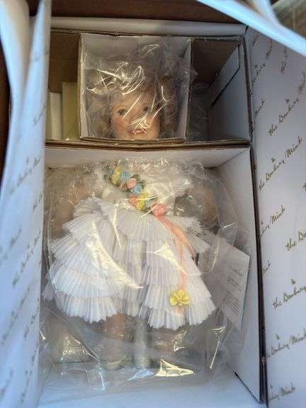 Shirley Temple dolls as shown